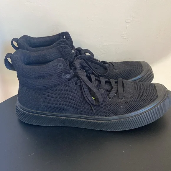 Cariuma IBI High - Picture 2 of 5